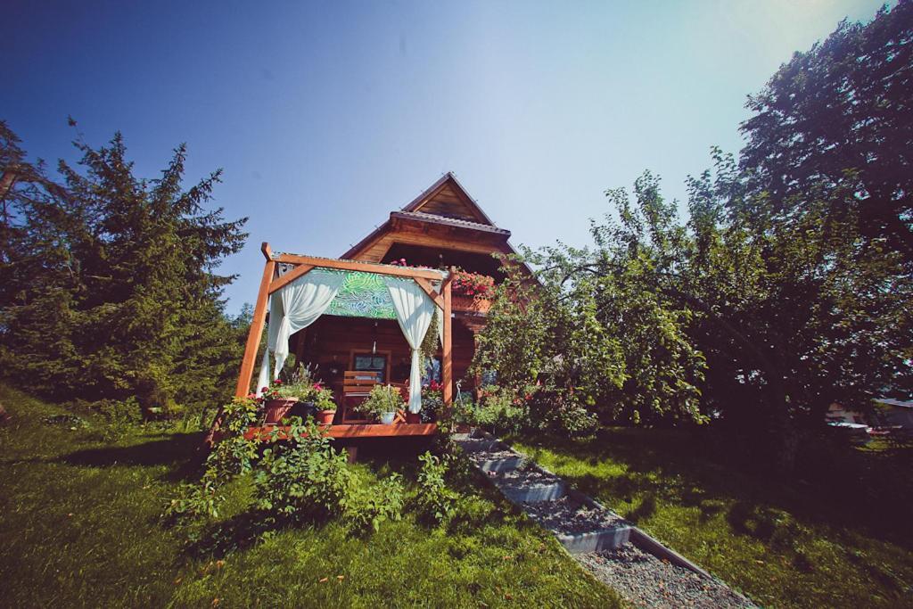 Mietowy Aniol Villa Ustrzyki Dolne Luaran gambar